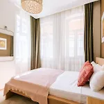 Flat W Balcony Near Vibrant Istiklal * Istambul