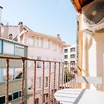 Flat W Balcony Near Vibrant Istiklal