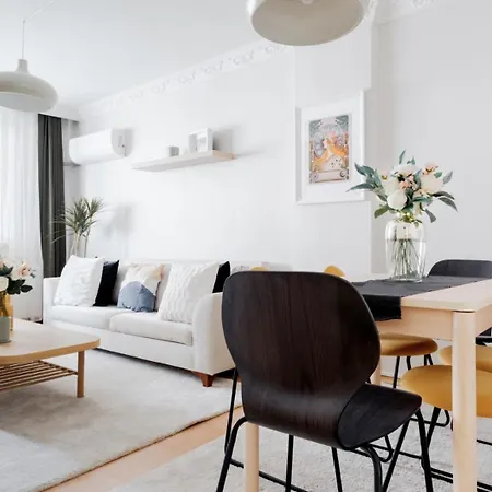 Flat W Balcony Near Vibrant Istiklal * Istanbul